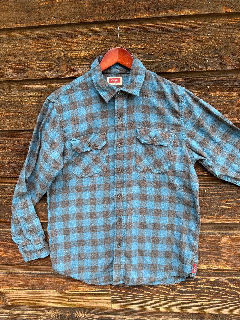Wrangler Blue and Gray Plaid Button-Down Flannel Shirt
